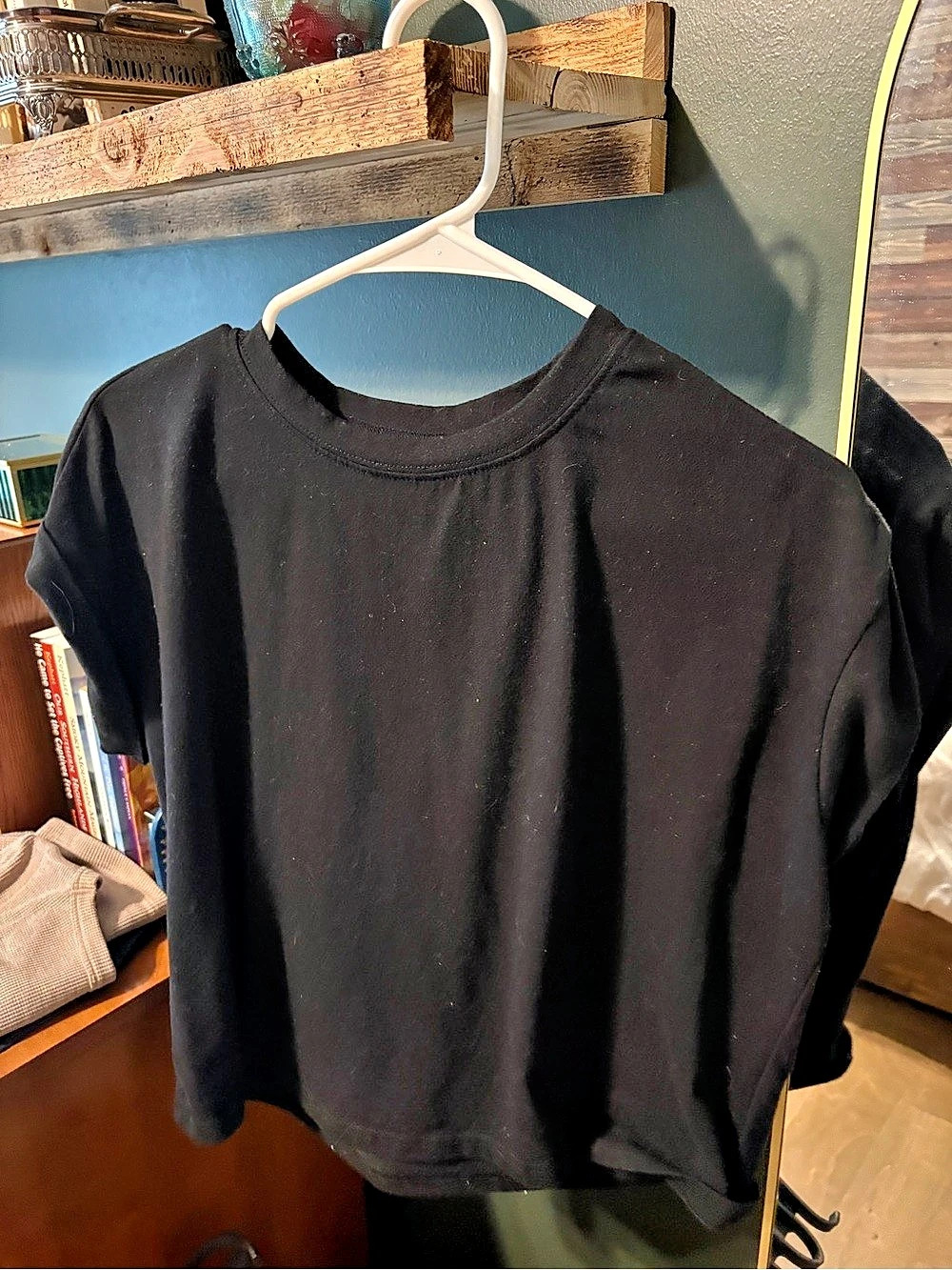 Tankaneo Black Cropped T Shirt Rolled Sleeve Top Size Medium